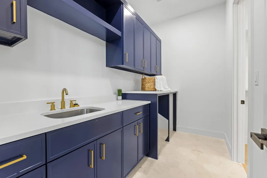 1967 Gallagher Street Dallas TX 75212