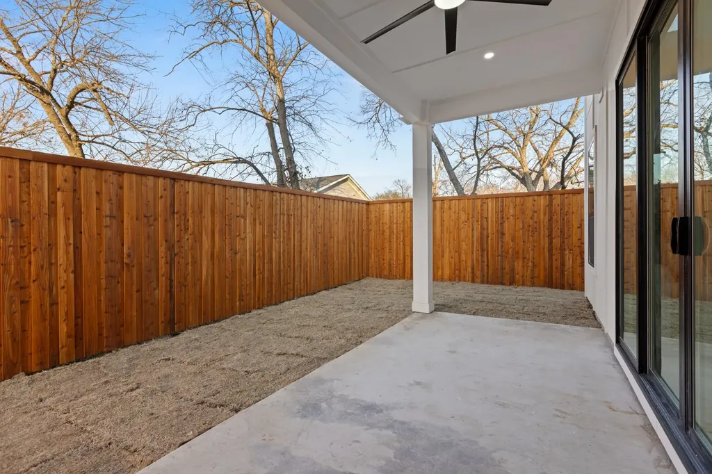 1967 Gallagher Street Dallas TX 75212