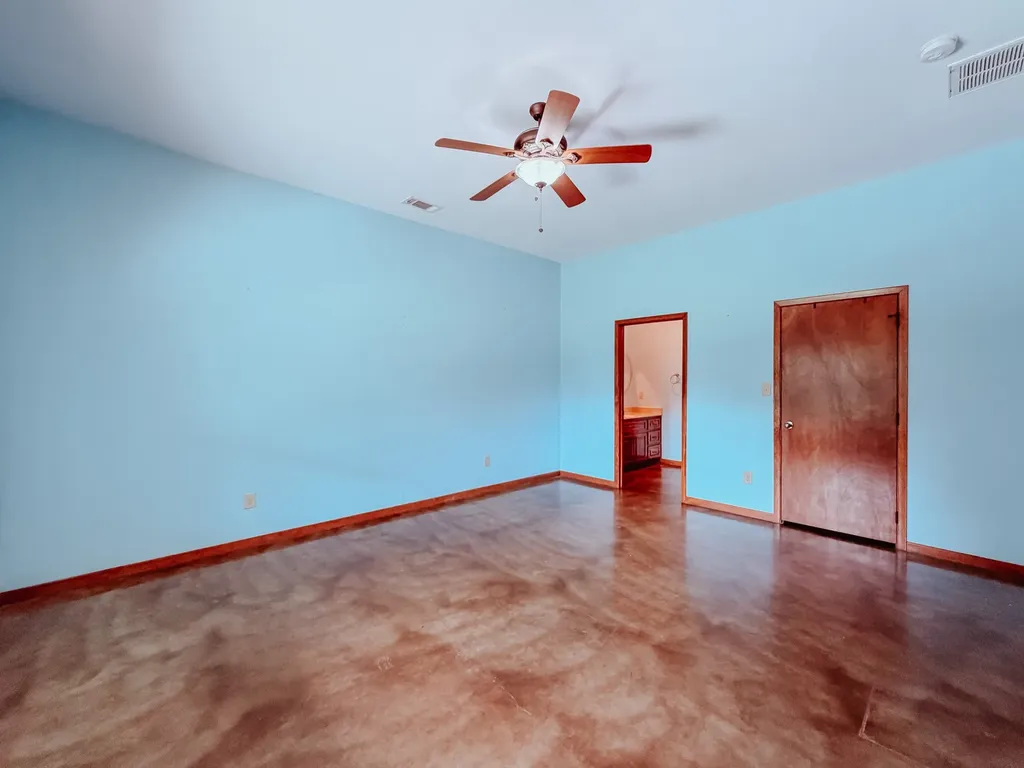 9982 County Road 4200 Kerens TX 75144