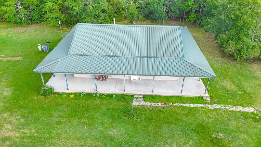 9982 County Road 4200 Kerens TX 75144
