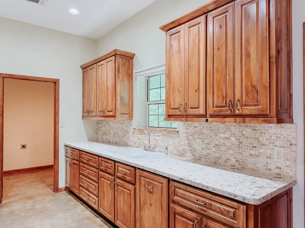 9982 County Road 4200 Kerens TX 75144