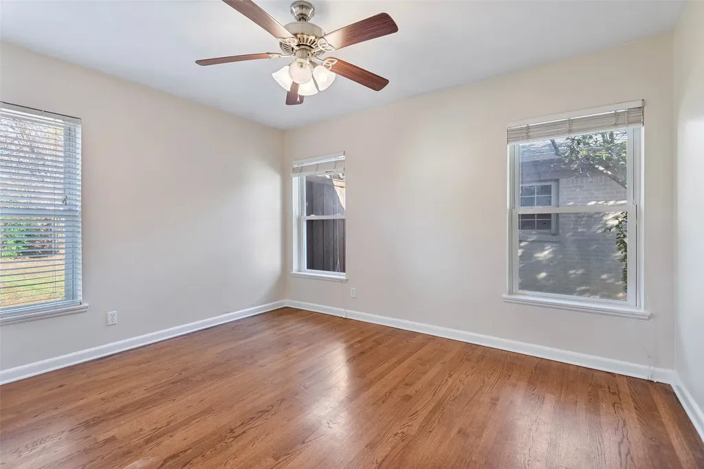 4131 Saranac Drive Dallas TX 75220