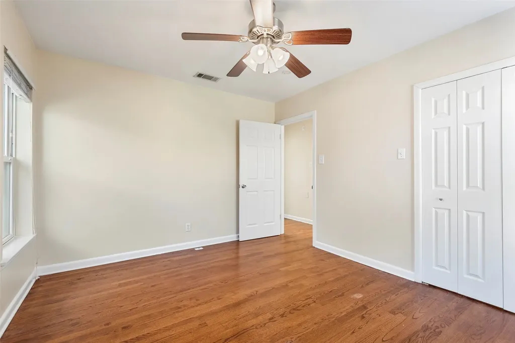 4131 Saranac Drive Dallas TX 75220