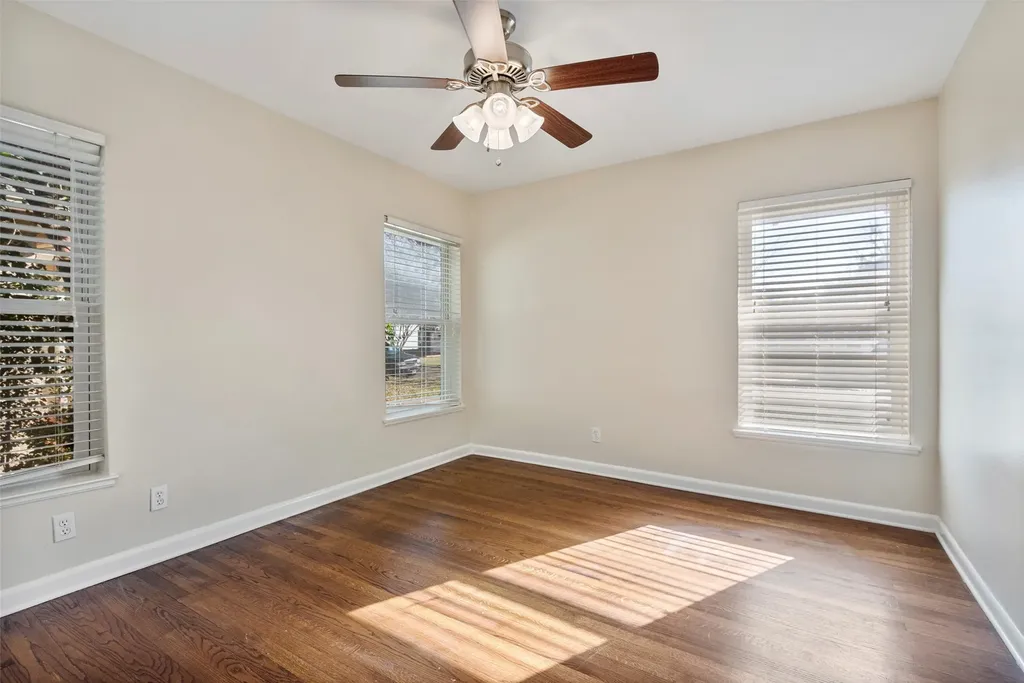 4131 Saranac Drive Dallas TX 75220