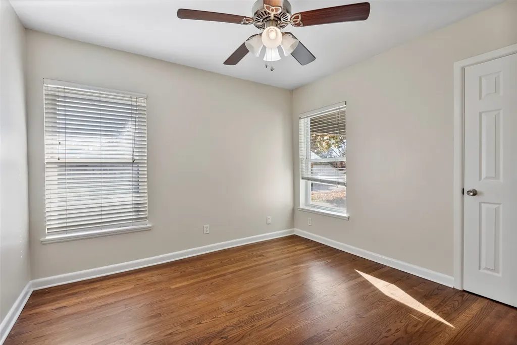 4131 Saranac Drive Dallas TX 75220