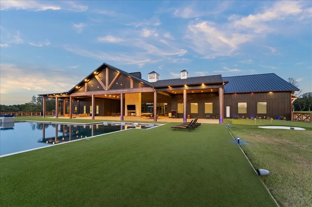 18245 W Fm 16 W Lindale TX 75771