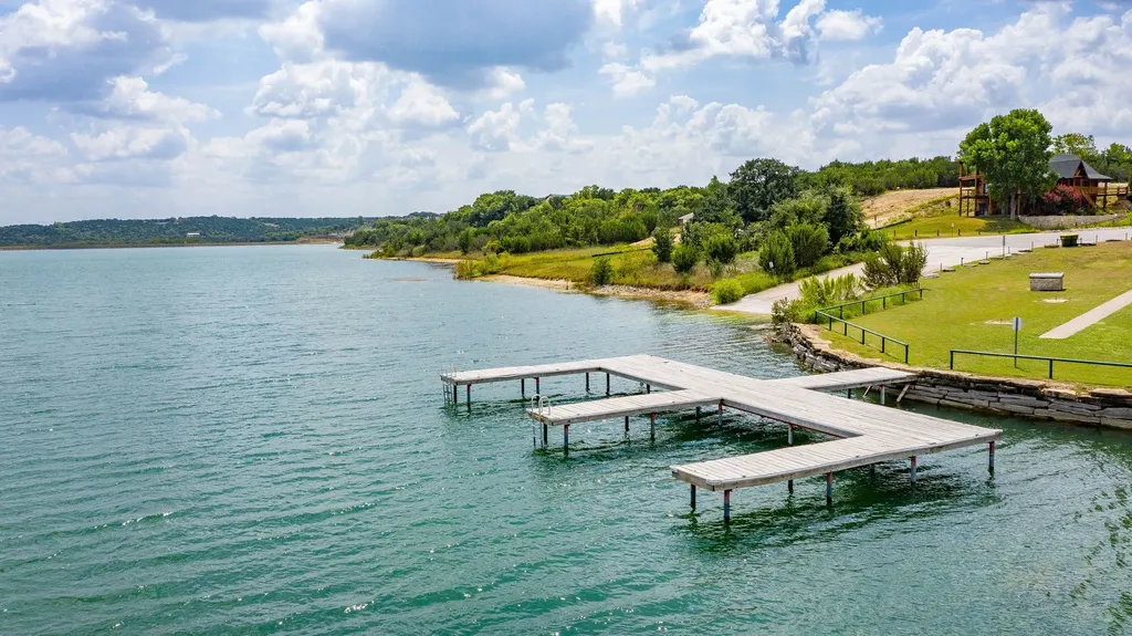 425 Bluff View Court Bluff Dale TX 76433