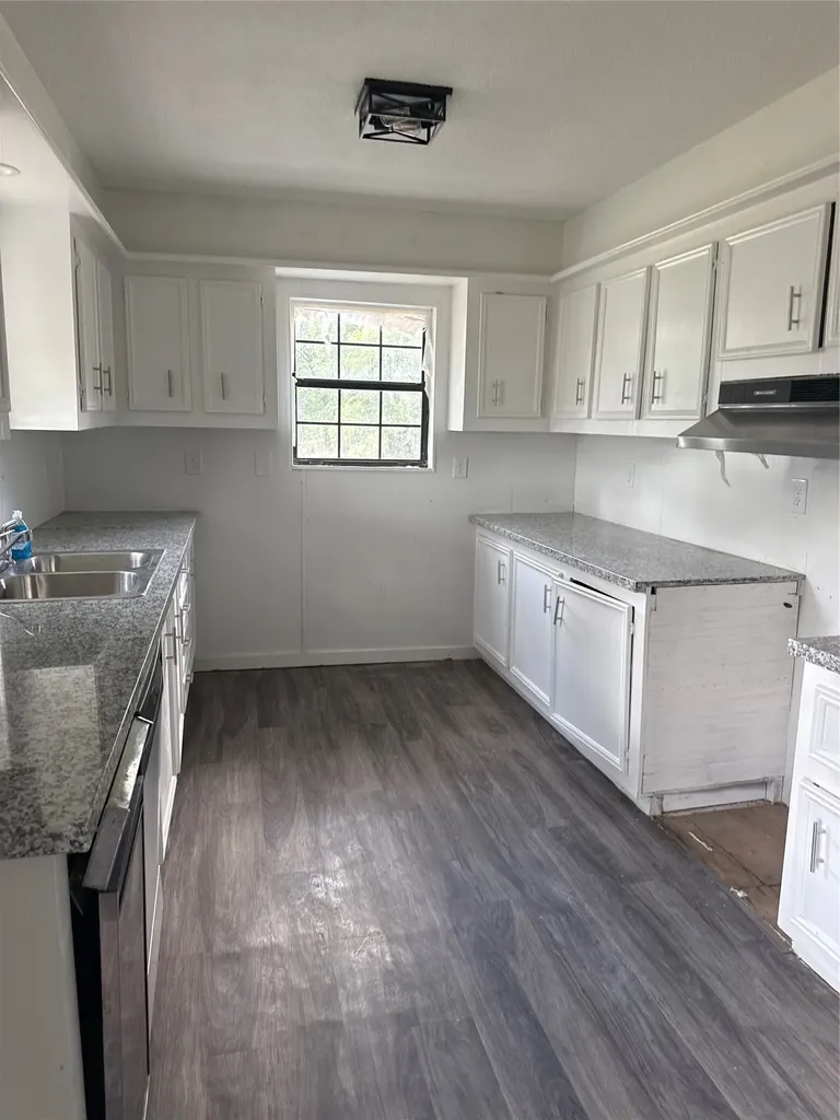 904 E Calhoun Street Rice TX 75155