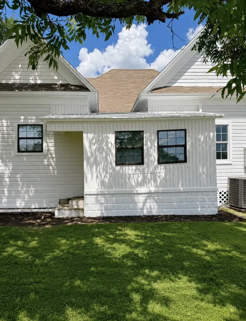 904 E Calhoun Street Rice TX 75155