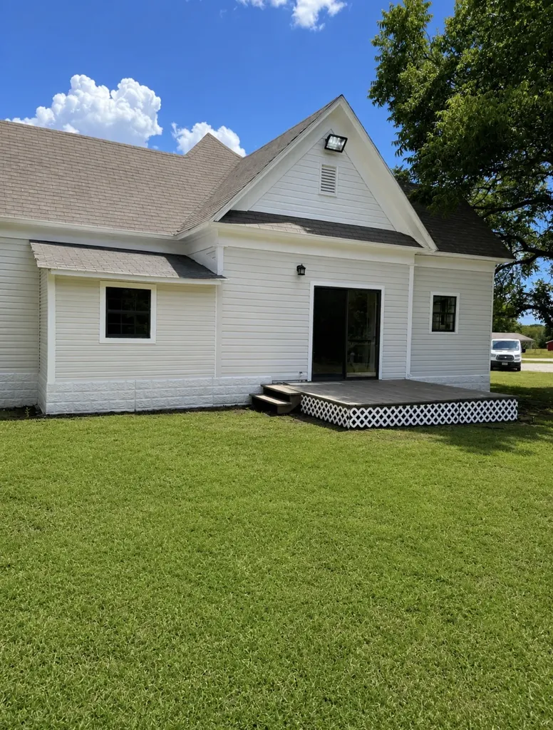 904 E Calhoun Street Rice TX 75155