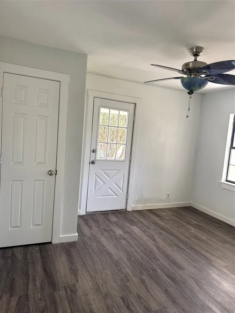 904 E Calhoun Street Rice TX 75155