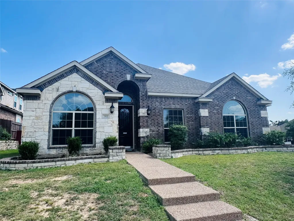 702 Carolyn T Hunt Drive Cedar Hill TX 75104