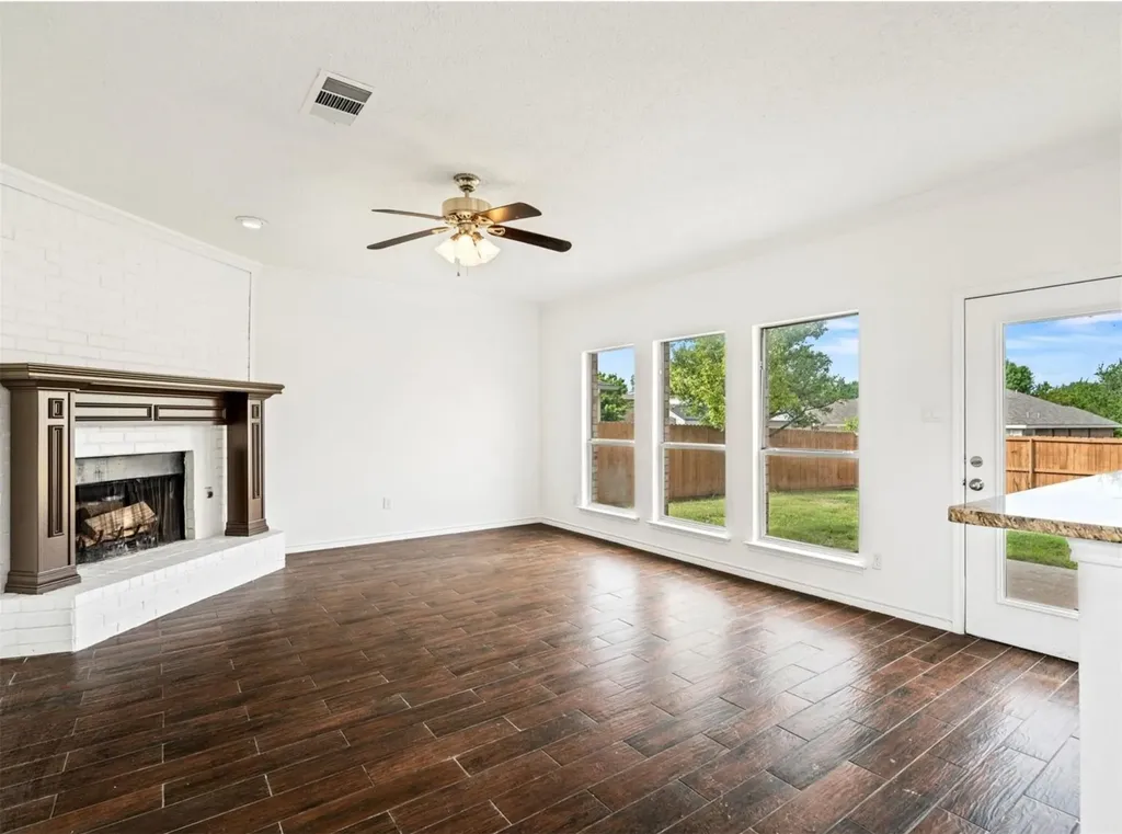 2922 Tree Line Road Garland TX 75040