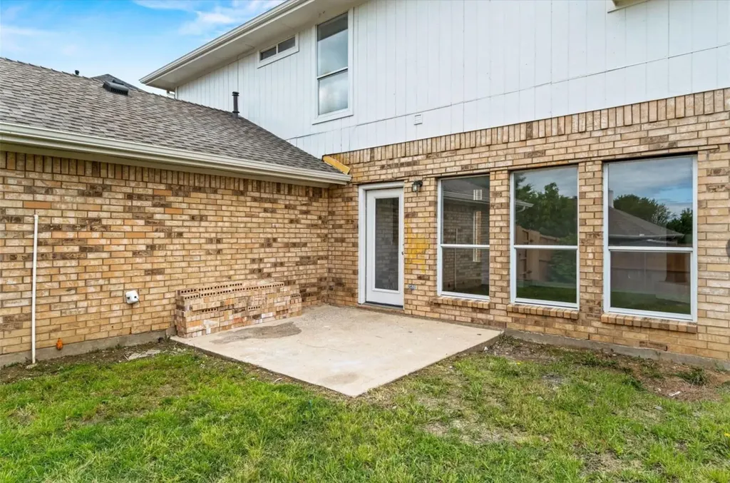 2922 Tree Line Road Garland TX 75040