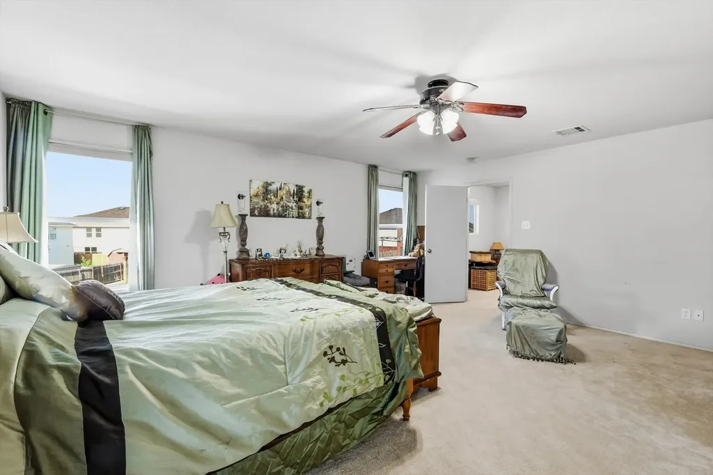 214 Hawthorne Court Ponder TX 76259