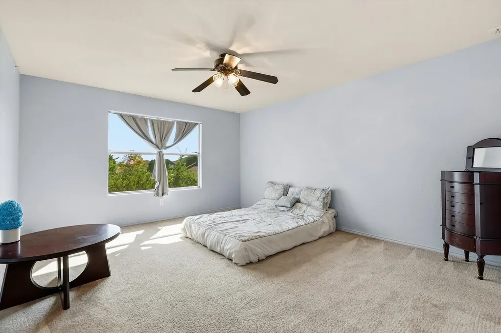 214 Hawthorne Court Ponder TX 76259