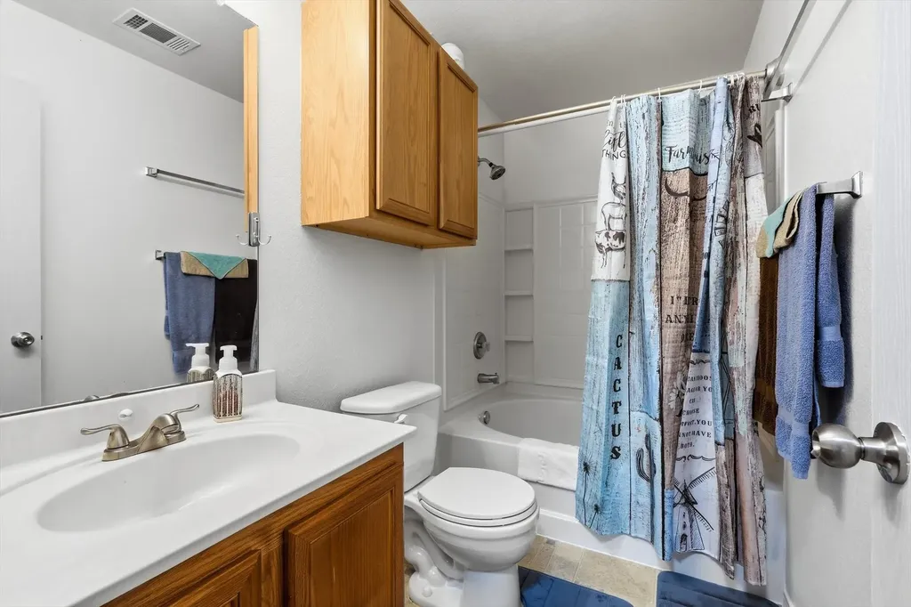 214 Hawthorne Court Ponder TX 76259