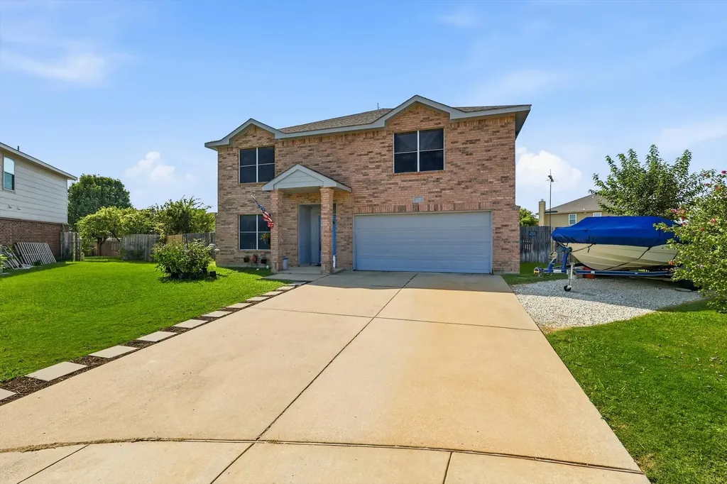214 Hawthorne Court Ponder TX 76259