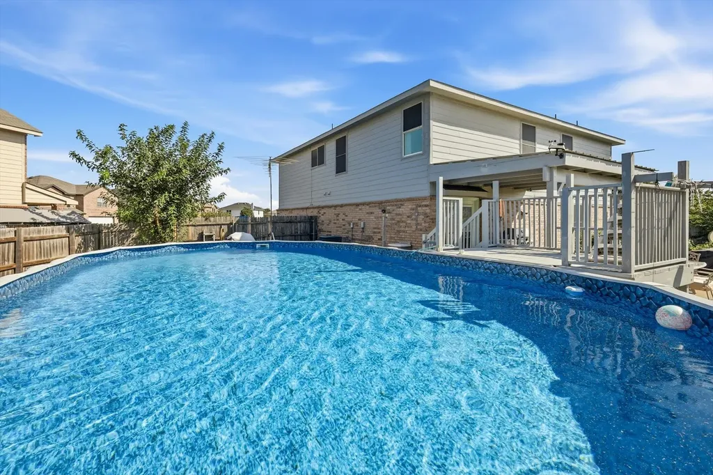214 Hawthorne Court Ponder TX 76259