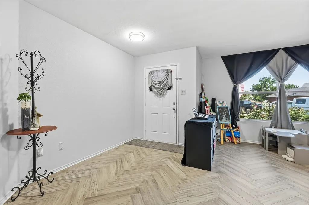 214 Hawthorne Court Ponder TX 76259