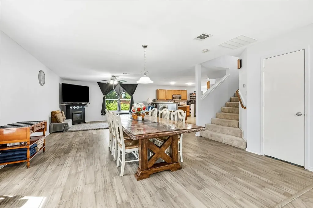 214 Hawthorne Court Ponder TX 76259