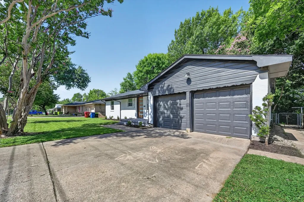 425 N Hamilton Street Farmersville TX 75442