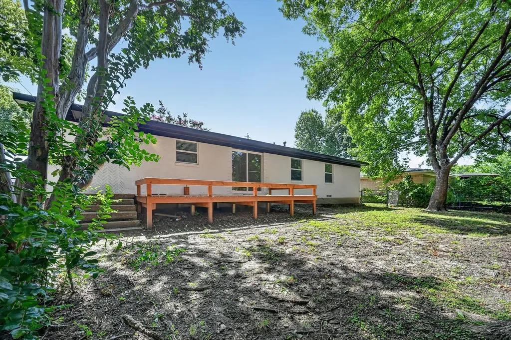 425 N Hamilton Street Farmersville TX 75442