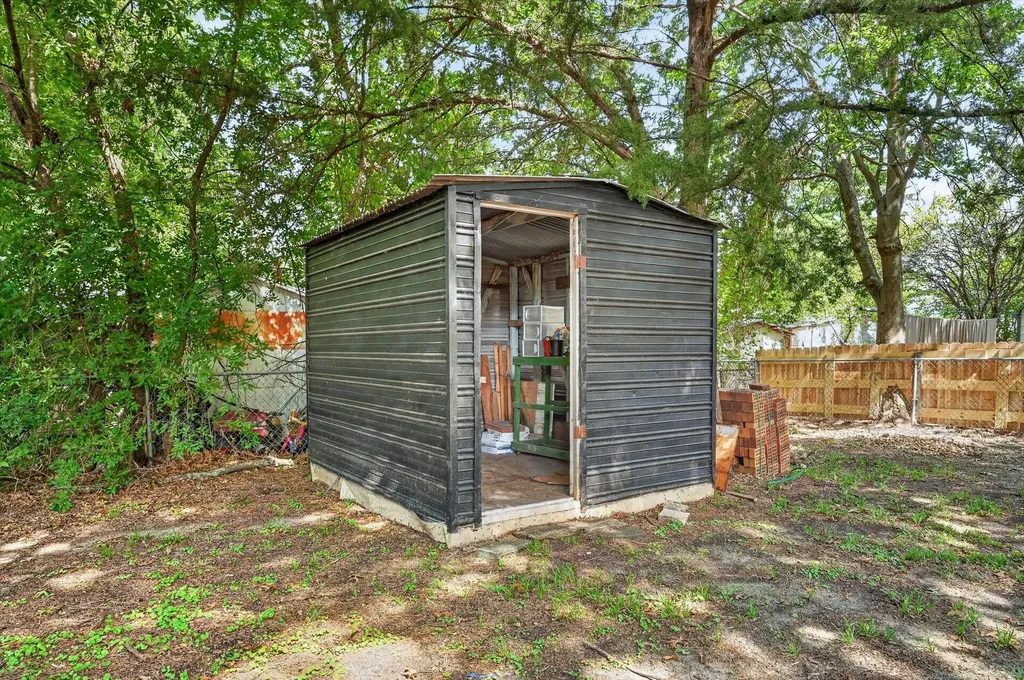425 N Hamilton Street Farmersville TX 75442