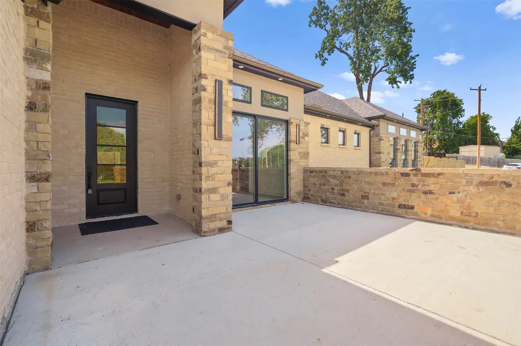 6505 Kemrock Drive Dallas TX 75241