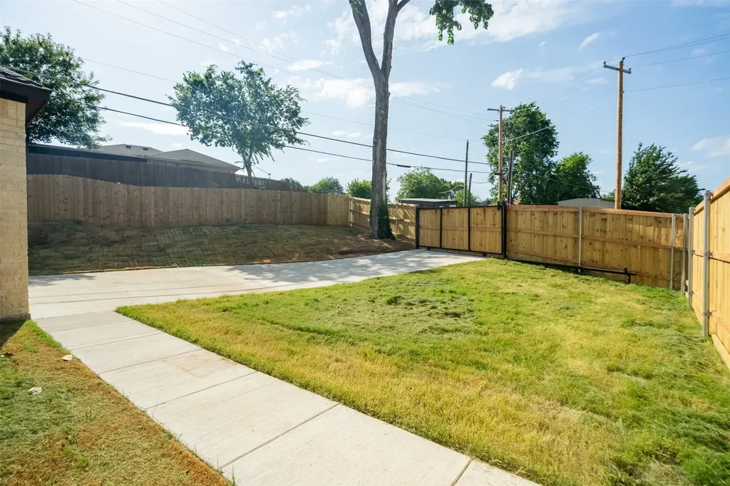 6505 Kemrock Drive Dallas TX 75241