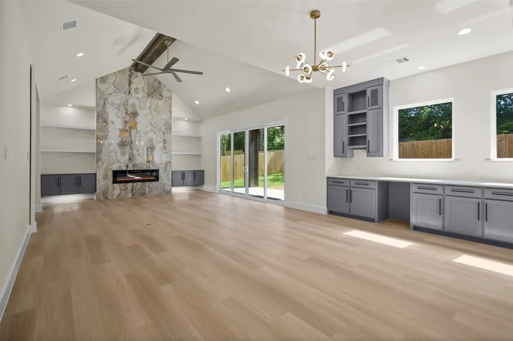 6505 Kemrock Drive Dallas TX 75241