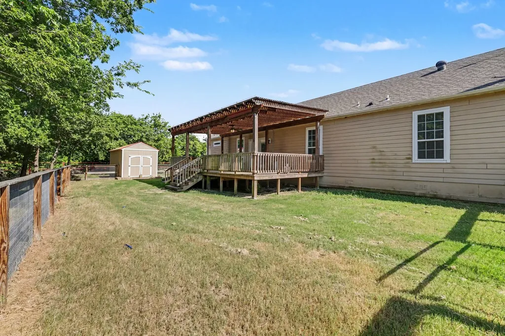 1135 Leo Andrews Road Whitesboro TX 76273