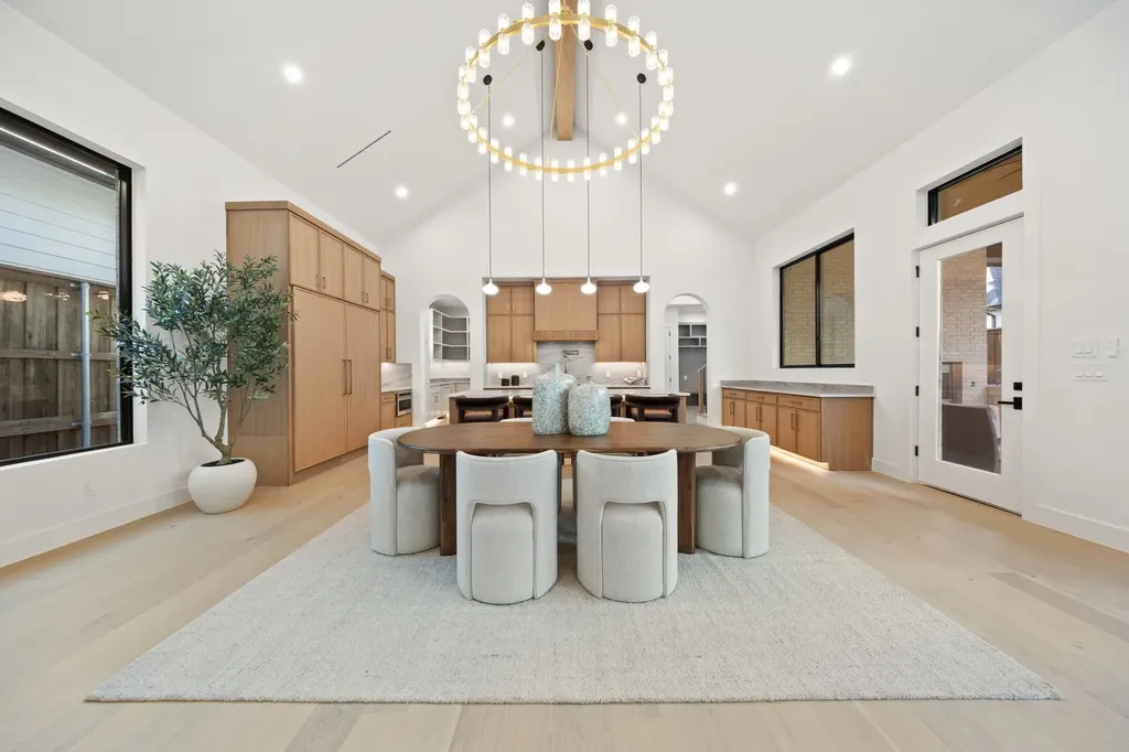 6475 Trammel Drive Dallas TX 75214