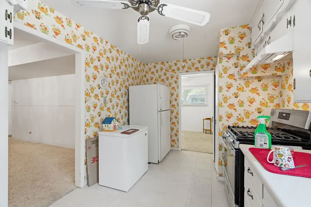 1301 Colonial Court Arlington TX 76013