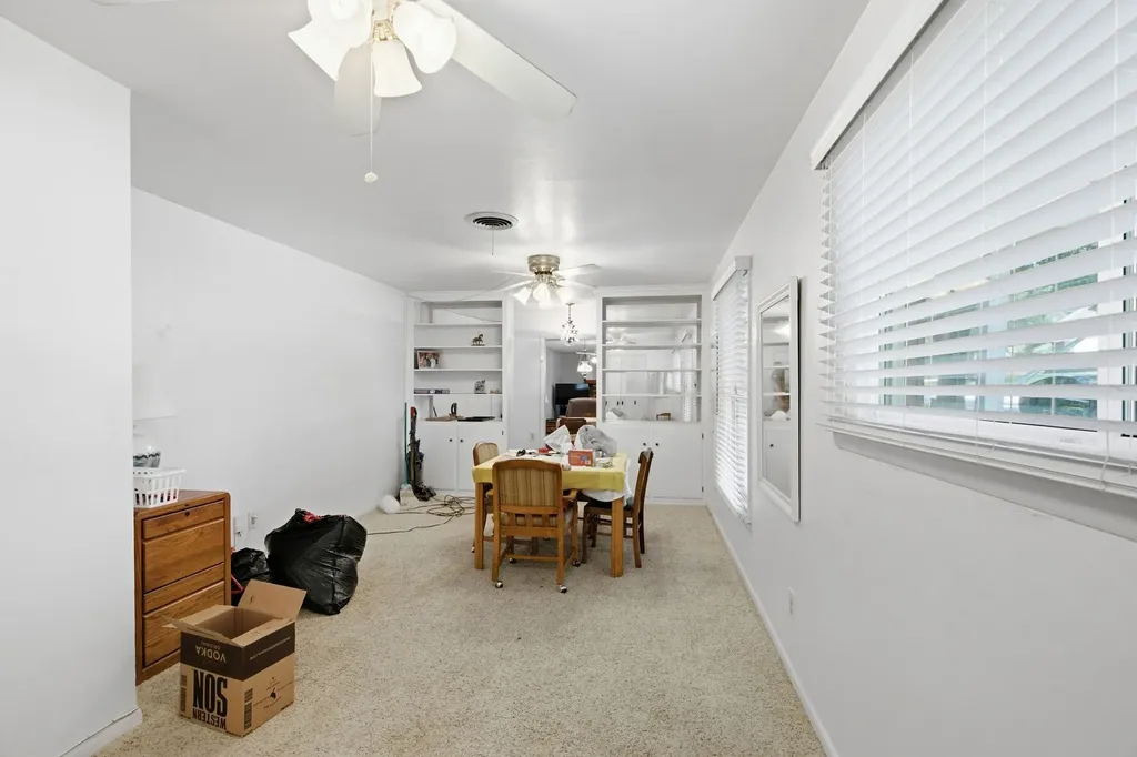 1301 Colonial Court Arlington TX 76013