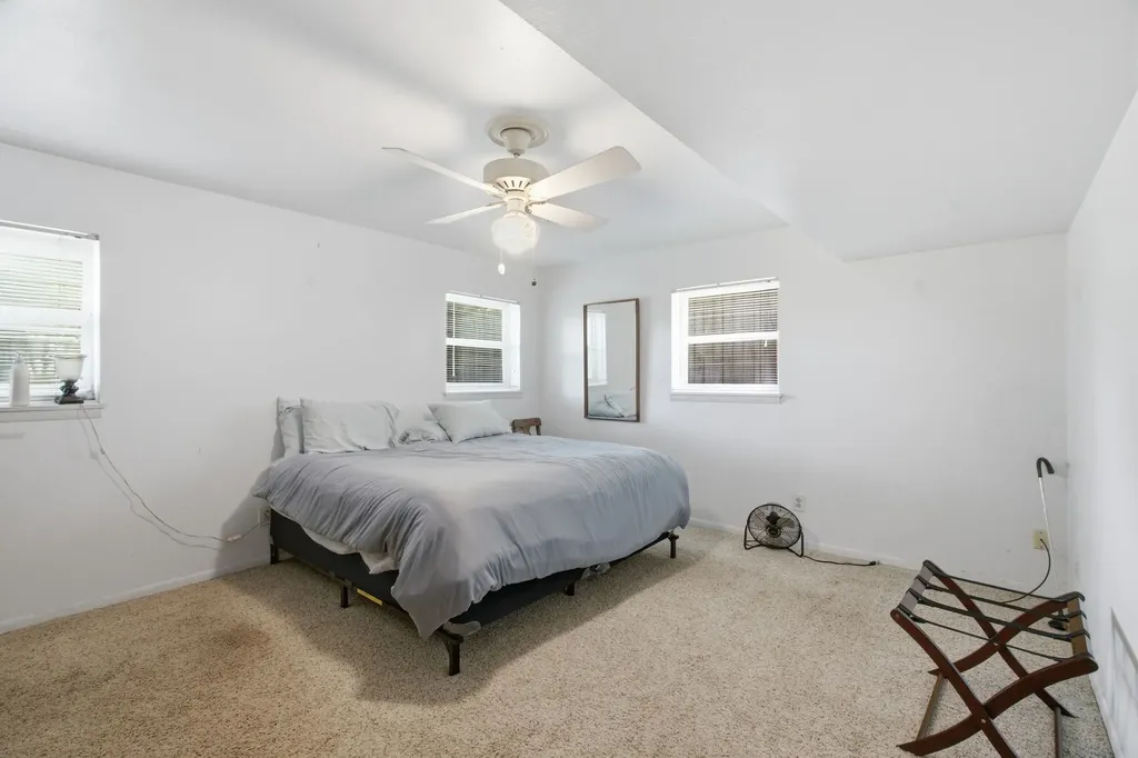 1301 Colonial Court Arlington TX 76013