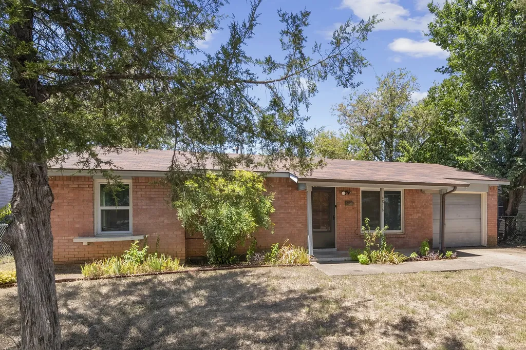 4816 Eastover Avenue Fort Worth TX 76119
