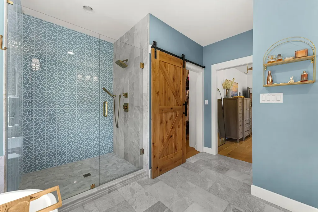 9900 Tantarra Drive Burleson TX 76028