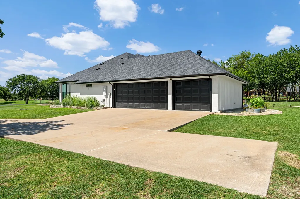 9900 Tantarra Drive Burleson TX 76028