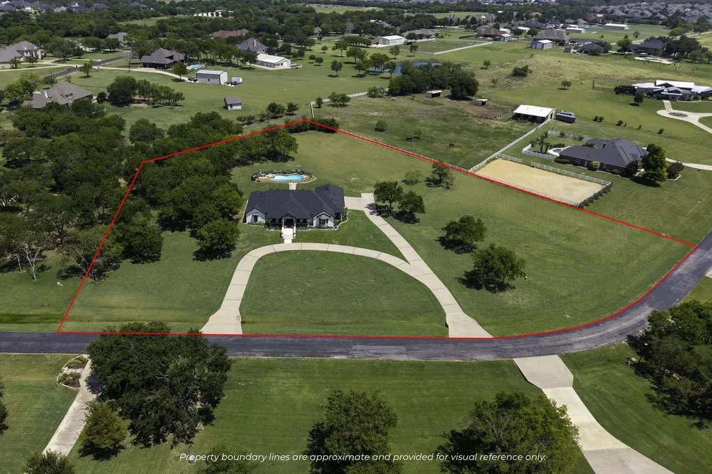 9900 Tantarra Drive Burleson TX 76028