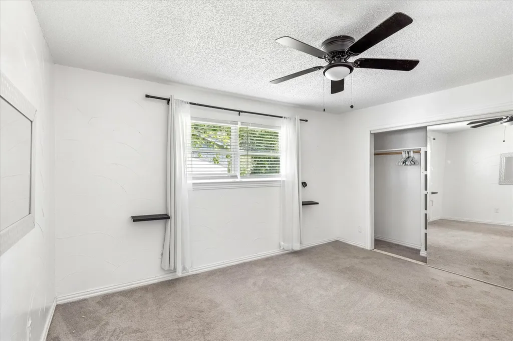 716 Heathcliff Drive Everman TX 76140