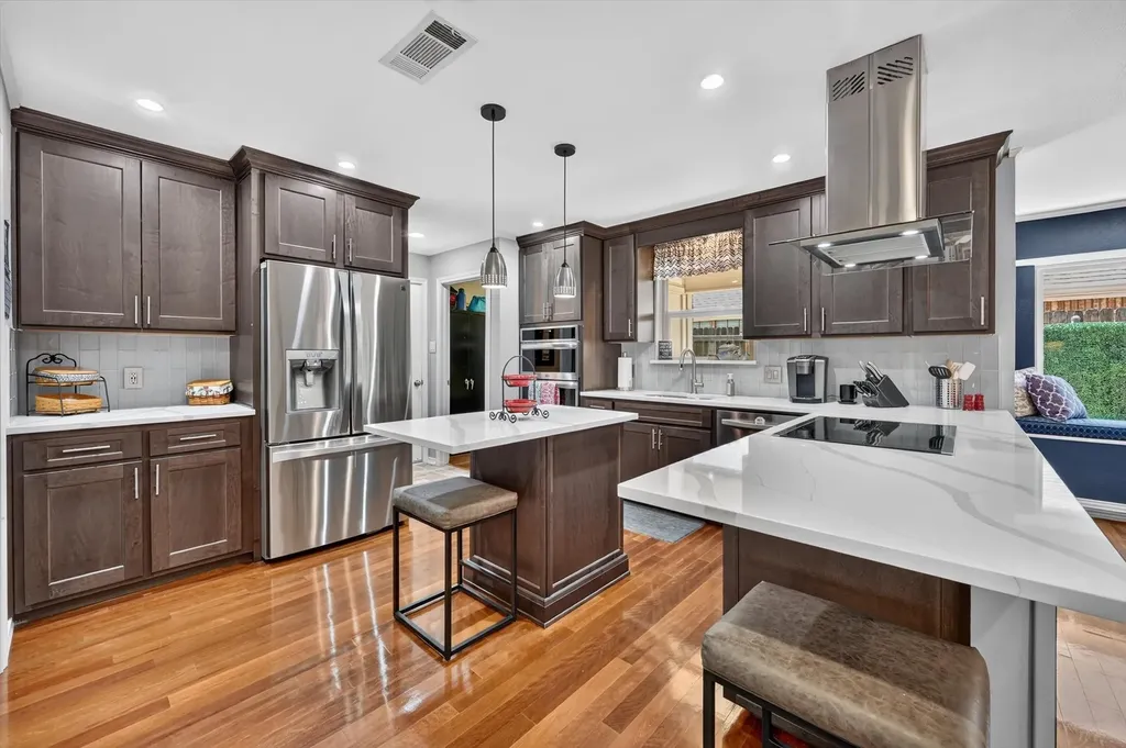 5406 Sapphire Court Arlington TX 76017