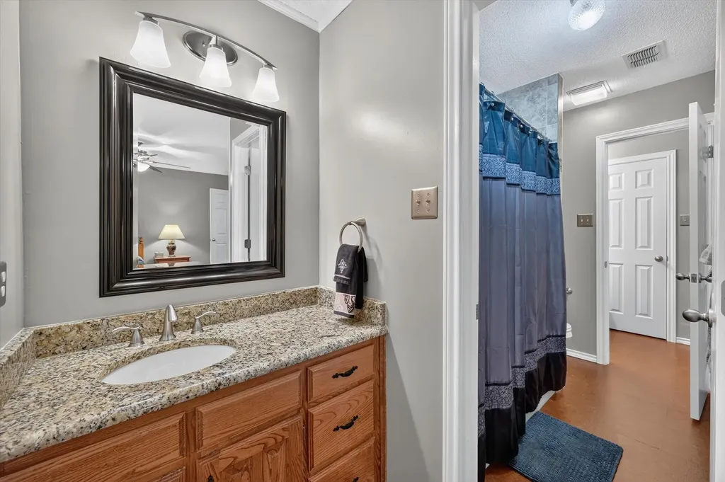 5406 Sapphire Court Arlington TX 76017