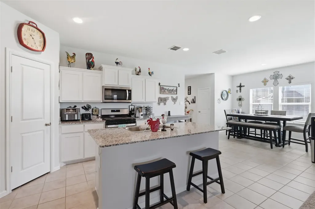 224 Running River Drive Boyd TX 76023