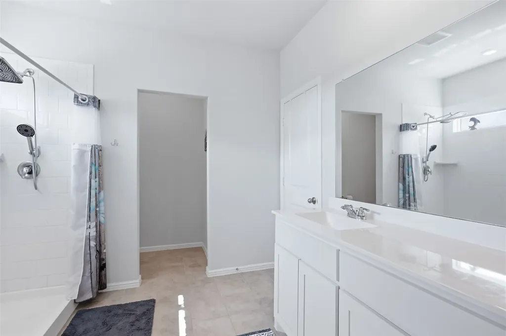 224 Running River Drive Boyd TX 76023
