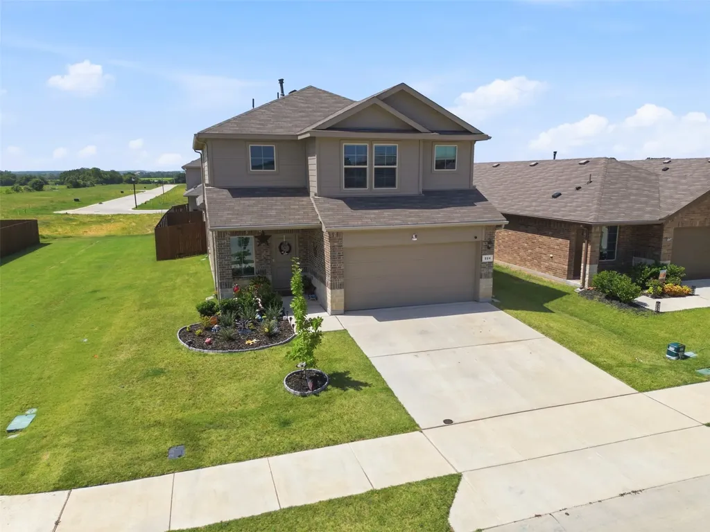 224 Running River Drive Boyd TX 76023