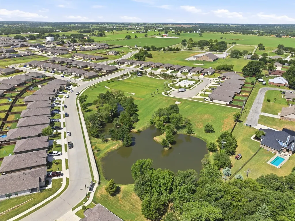 224 Running River Drive Boyd TX 76023