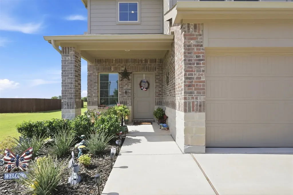 224 Running River Drive Boyd TX 76023