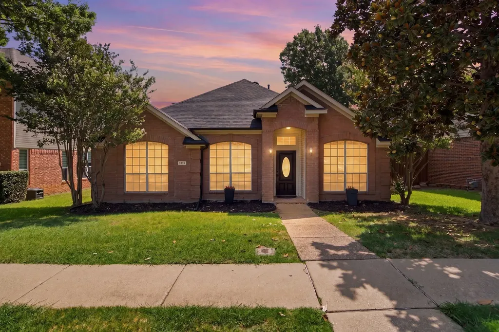 1237 Christopher Lane Lewisville TX 75077