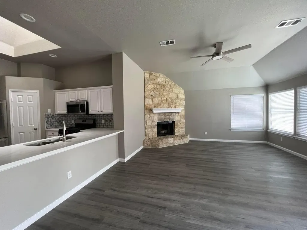 1237 Christopher Lane Lewisville TX 75077